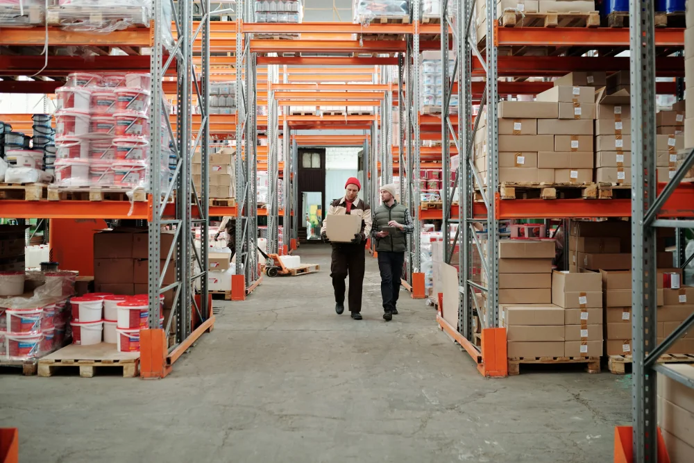 Logistics and fleet operations - tracking, dispatch and warehouse systems 3AXIS integrates